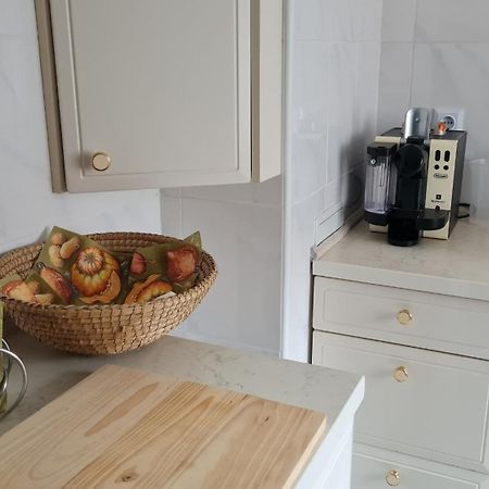 Ferienwohnung Mit Individueller Ausstattung - Jedes Zimmer Ist Anders エアフルト エクステリア 写真