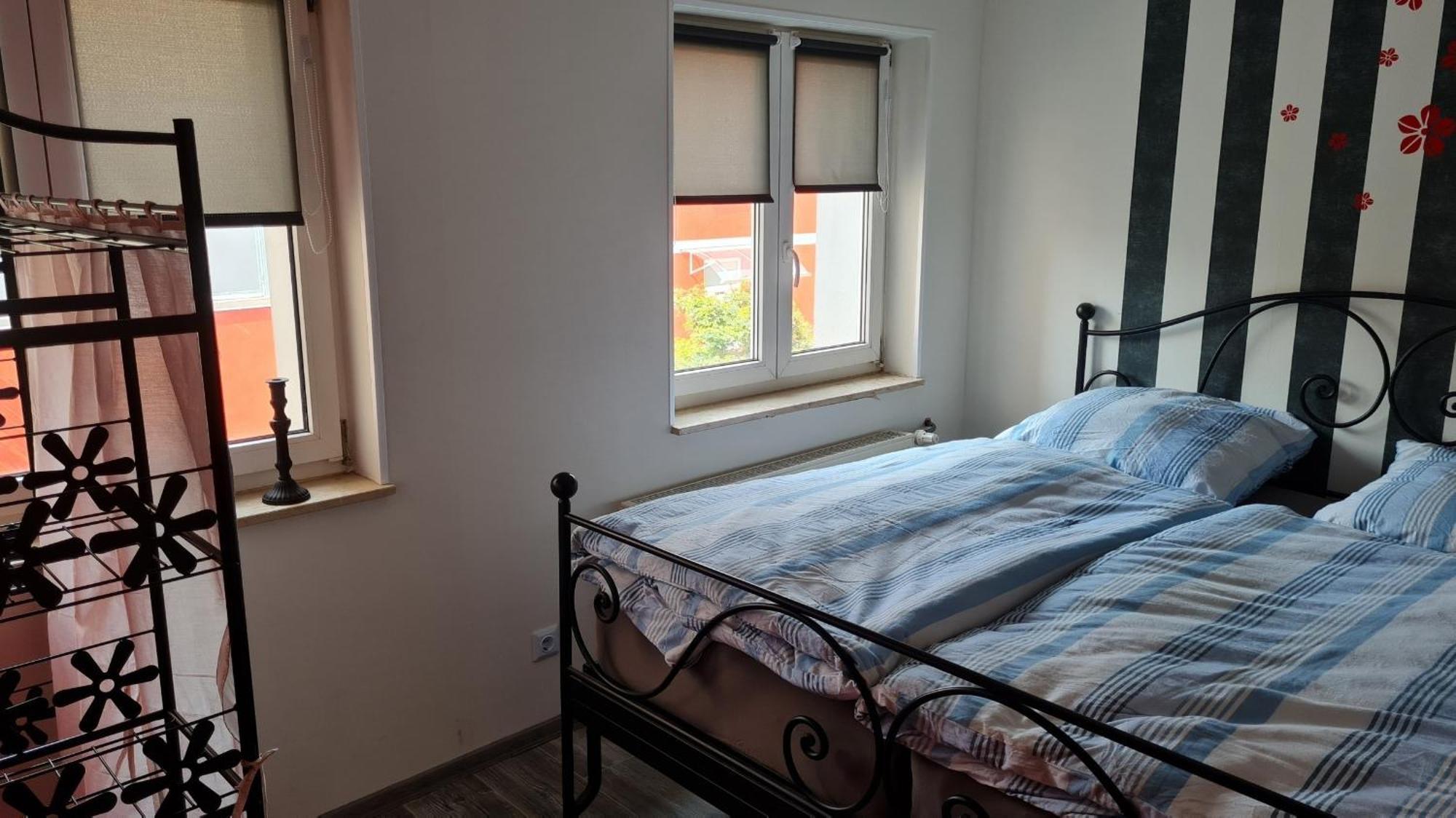 Ferienwohnung Mit Individueller Ausstattung - Jedes Zimmer Ist Anders エアフルト エクステリア 写真